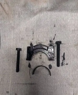 Audi A6 S6 C4 4A Crankshaft Holder 