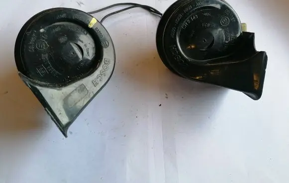 BMW 3 E90 E91 Horn signal 703881157