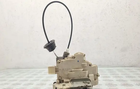 Front door lock