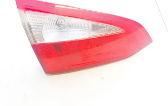 Ford Focus Tailgate rear/tail lights mb5113a603b mb51-13a603-b