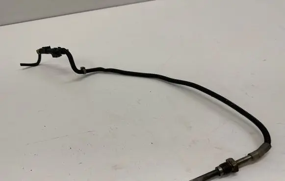 Mercedes-Benz S W222 Exhaust gas temperature sensor A0009050432
