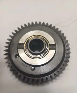 Mercedes-Benz E A207 Crankshaft gear A6510301813 A6510340305