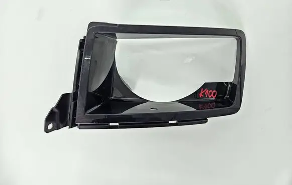 Land Rover Defender Headlight/headlamp mounting bracket L8B213C025AE