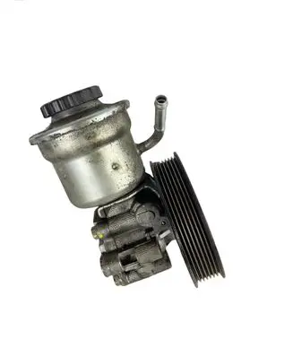 Toyota Avensis T250 Power steering pump