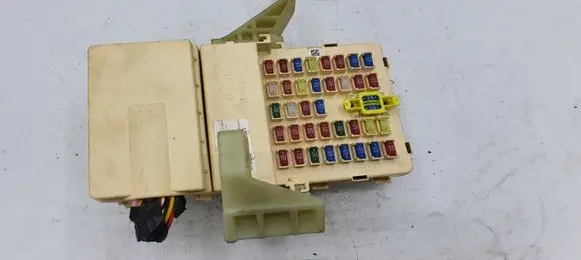 Hyundai Sonata Fuse module 919503K070