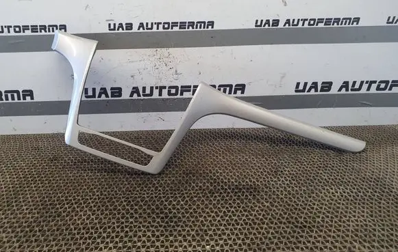 Skoda Yeti (5L) Dashboard glove box trim 5L1858418 KM1C7