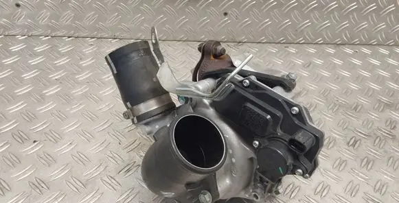 Toyota RAV 4 (XA40) Turbo 172010W020 8967420010