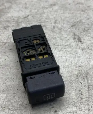 Land Rover Freelander Windscreen/window heater switch Yue100540kml