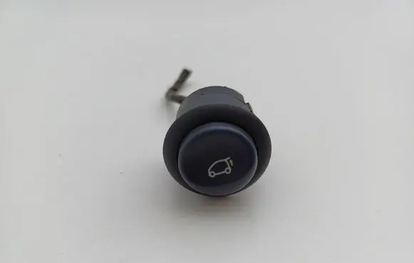 Smart ForTwo I MC01 Tailgate/trunk/boot open switch