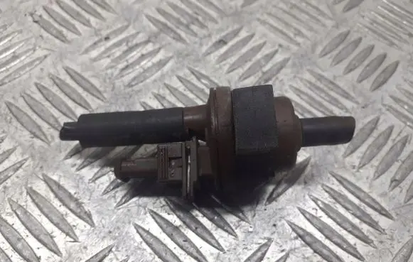 Citroen C5 Valve vacuum 2580008C