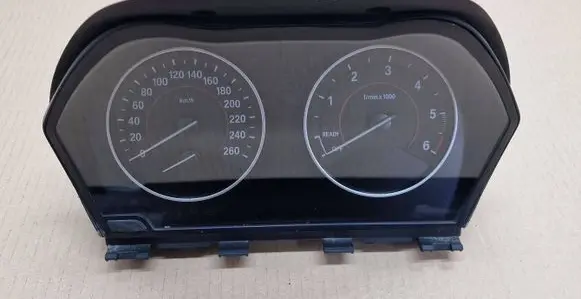 BMW 1 F20 F21 Speedometer (instrument cluster) 9232892