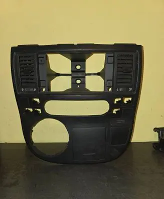Volkswagen Multivan T5 Radio/GPS head unit trim 7H5858011F 1355D300630