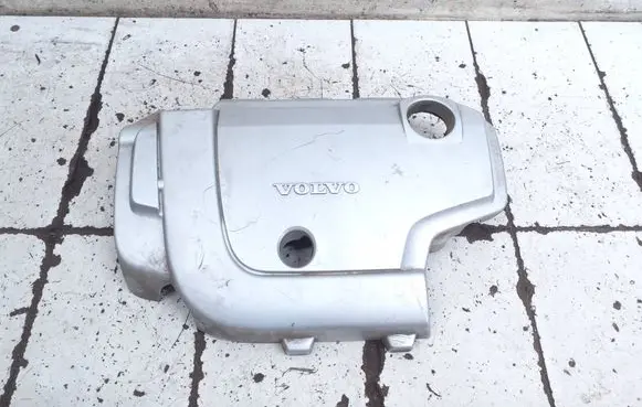 Volvo V70 Engine cover (trim) 30777775