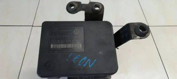 Seat Leon (1M) ABS Pump 1C0907379