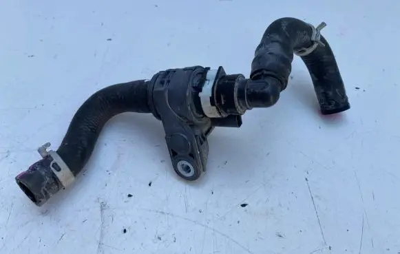 Toyota RAV 4 (XA50) Engine coolant pipe/hose 1M24BA1494 1M24B A1494
