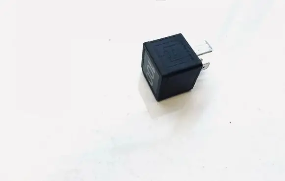 Volkswagen Golf IV Other relay 7m0951253a 95vw10k706ca