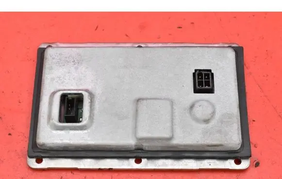 Volvo S80 Voltage converter/converter module 89035113