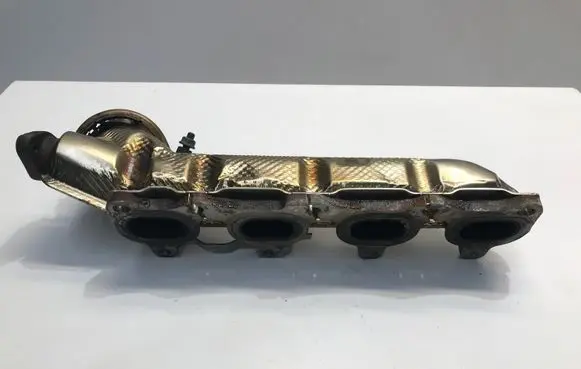 Mercedes-Benz B W247 Exhaust manifold A6541404201
