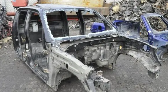 Nissan Navara Front piece kit 