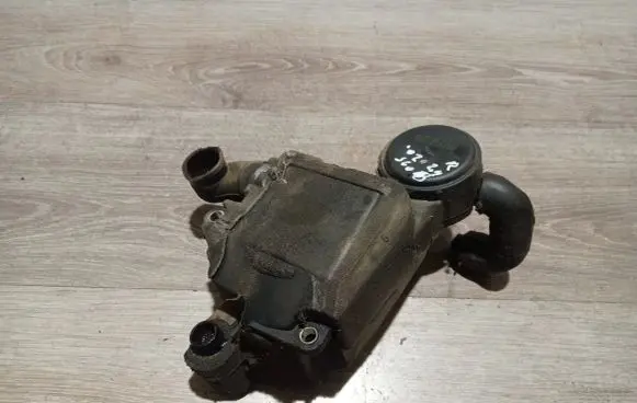 Volvo S60 Breather/breather pipe/hose 8642185