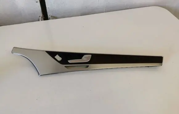 Audi A8 S8 D4 4H Front door trim (molding) 4H0837020