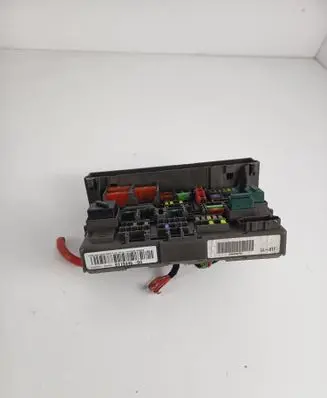 BMW 3 E90 E91 Fuse box set 9119446 911944604