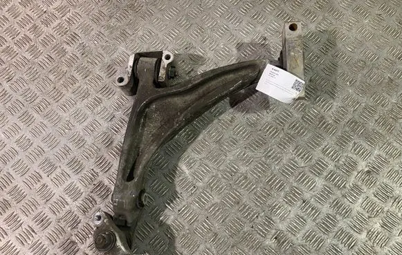Volvo XC90 Front lower control arm/wishbone