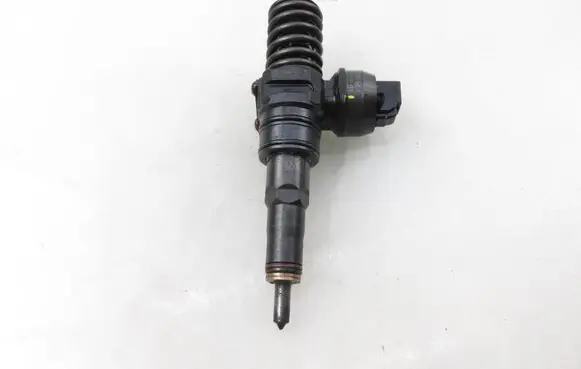 Audi A3 S3 8L Fuel injector 0414720039 038130073AL
