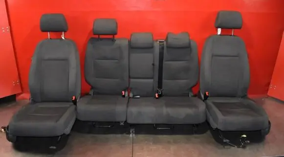 Volkswagen Golf IV Seat set 