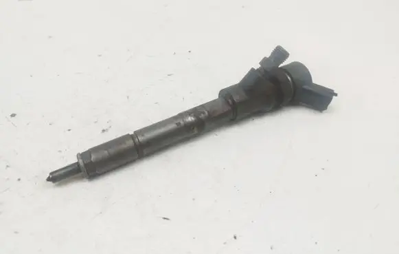 Toyota Corolla E120 E130 Fuel injector 2367033040