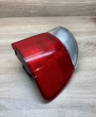 BMW 5 E39 Tailgate rear/tail lights 2496322