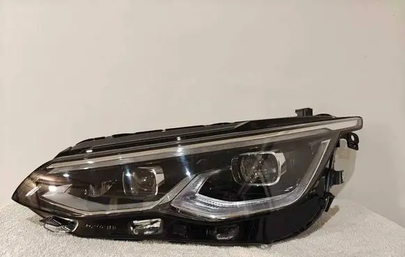 Volkswagen Golf VIII Headlight/headlamp 5H1941059 1701VZ205650 90181014