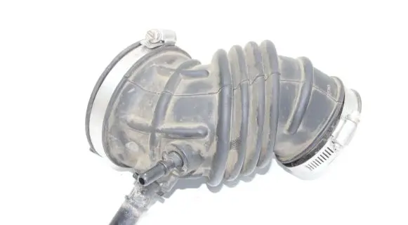 Ford Focus Air intake duct part BV619C623AE