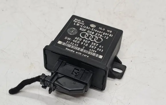 Audi A8 S8 D3 4E Light module LCM 4E0907357 4E0910357