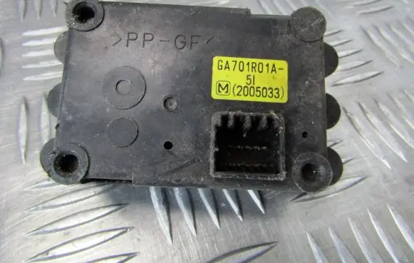 Mazda 323 F Air flap motor/actuator ga701r01a