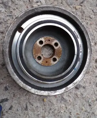 Iveco Daily 6th gen Crankshaft pulley 504076697