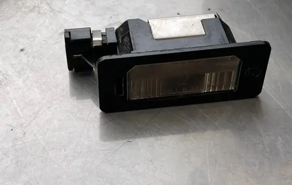 BMW 5 E60 E61 Number plate light 7176934