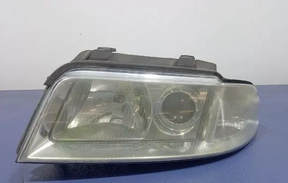 Audi A4 S4 B5 8D Headlight/headlamp 8D0941003
