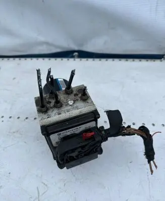 Volkswagen PASSAT B6 ABS Pump 3c0614109n 0490491