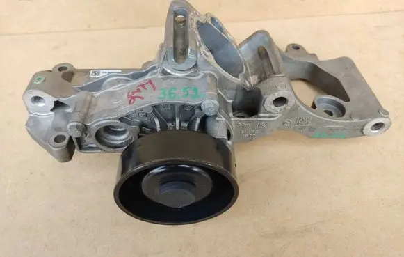 Mini One - Cooper F56 F55 Water pump 2381337