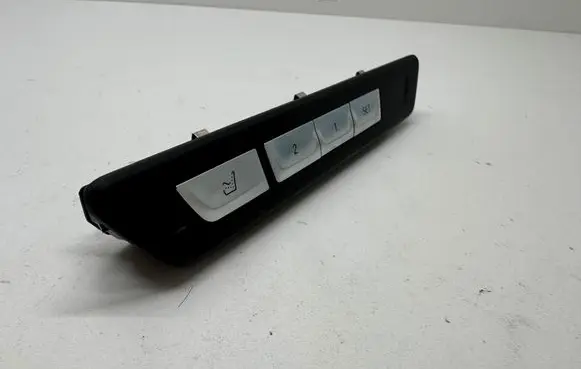 BMW 7 G11 G12 Seat memory switch 6826734