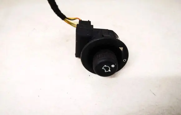 Ford Mondeo Mk III Wing mirror switch 93bg17b676ba 93bg17b676-ba
