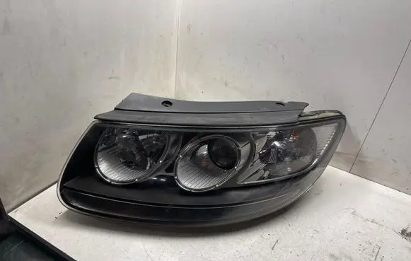 Hyundai Santa Fe Headlight/headlamp 02A011B00HCR