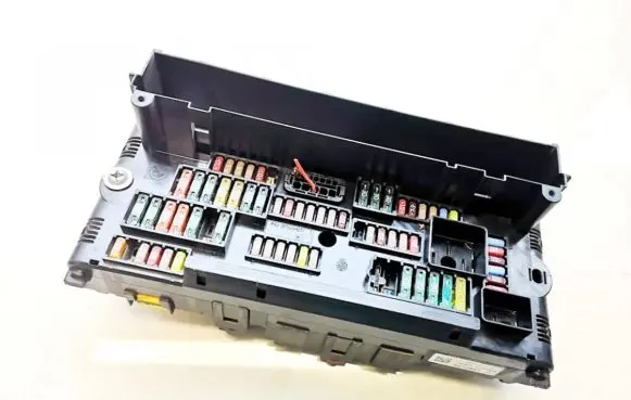 BMW 5 GT F07 Fuse box set 921086101 9210861-01