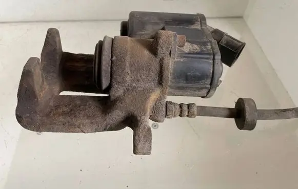 Audi A6 S6 C6 4F Rear brake caliper