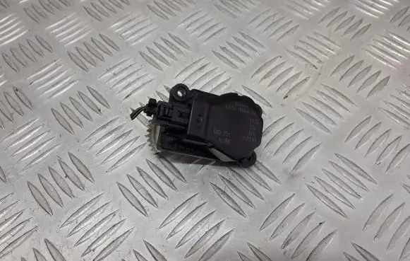 Ford Mondeo Mk III Central body control module 1S7H-19E616-AA