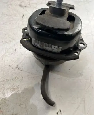 BMW X5 E70 Engine mount bracket P678710302 16004212