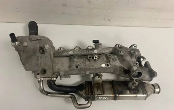 Mercedes-Benz C W203 Intake manifold A6420900537