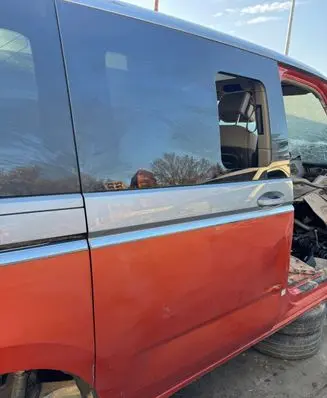 Volkswagen Multivan T7 Rear door 