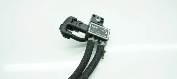Mini One - Cooper F56 F55 Turbo air boost pressure sensor 8570686